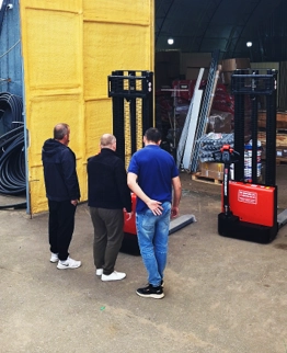 Тест-драйв складской техники на нашем складе в Керчи